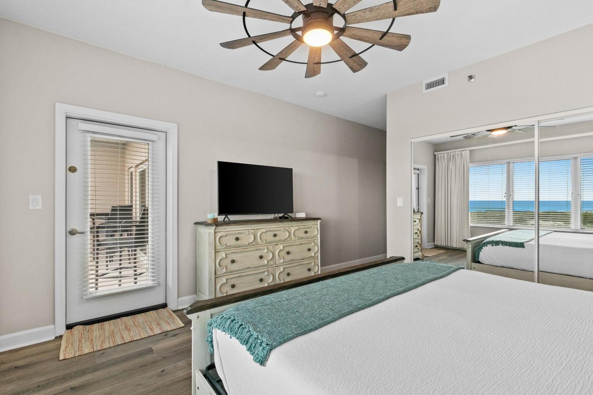 Tops'L Summit Destin Ruang foto